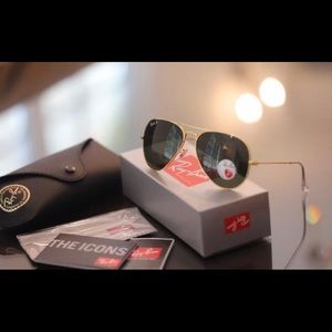 Ray Ban Aviator Gold and Green Polarized Lens